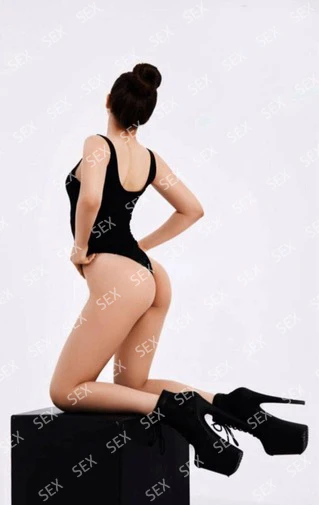 Девушка Полина